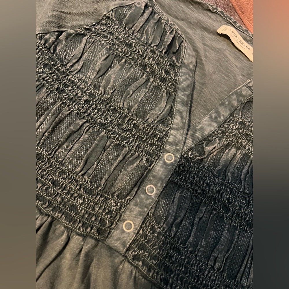 Top - Picture 2 of 5